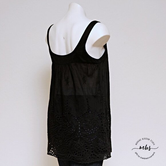 Theory Sheer Eyelet Scoop Neck Cotton Tank Top - Picture 5 of 11